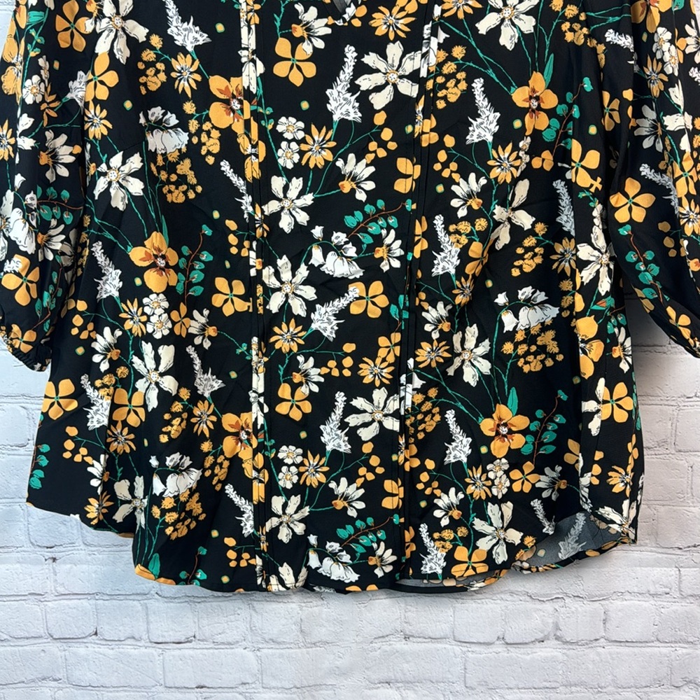 BloomChic Floral Black and Orange Women's Balloon Sleeve Top Plus Size 1X - Picture 6 of 7